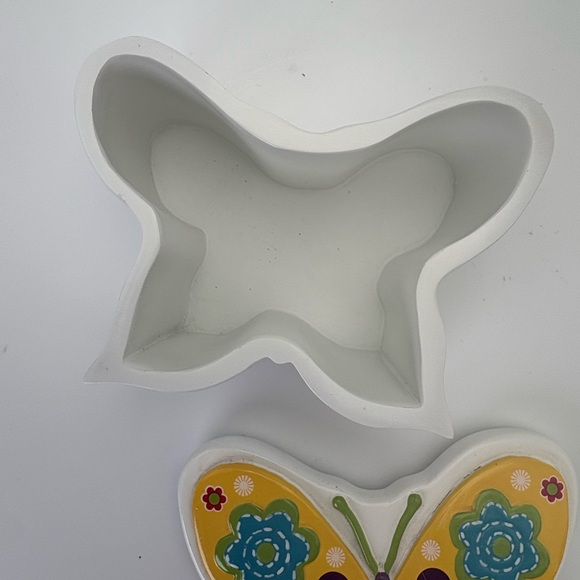Colorful Butterfly Resin Box - Picture 5 of 9